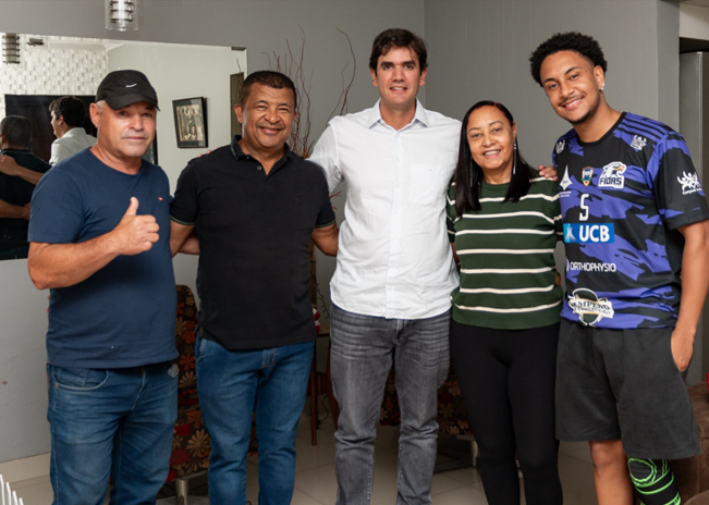 Deputado visita Recanto das Emas e destaca trabalho conjunto com lideranças locais