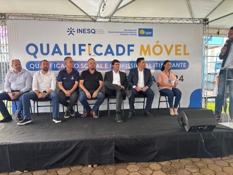 Entrega de Certificados do Qualifica DF Móvel celebra qualificação profissional na Cidade Estrutural