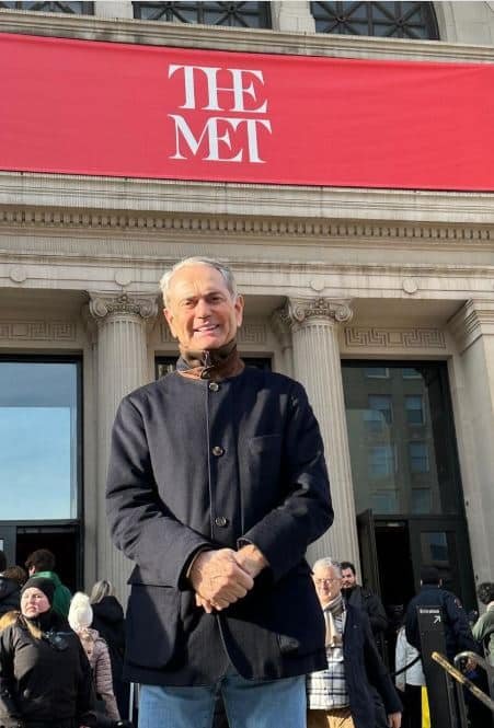 Paulo Octavio visita o Metropolitan Museum of Art, em Nova York