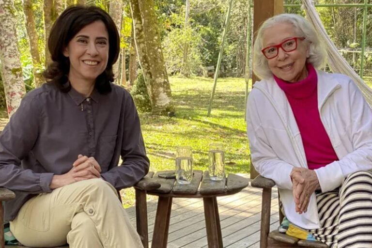 Fernanda Montenegro reage após indicação da filha ao Globo de Ouro Fernanda Montenegro reage após indicação da filha ao Globo de Ouro