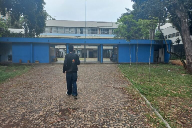 Governo Tarcísio desiste de fechar escola centenária em 2025 Governo Tarcísio desiste de fechar escola centenária em 2025