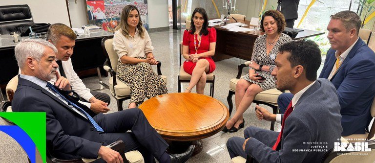 Governo e entidades discutem combate à falsificação de suplementos alimentares Governo e entidades discutem combate à falsificação de suplementos alimentares