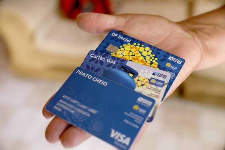 Liberados mais de R$ 42 milhões para pagamento do Cartão Prato Cheio, Cartão Gás e DF Social Liberados mais de R$ 42 milhões para pagamento do Cartão Prato Cheio, Cartão Gás e DF Social