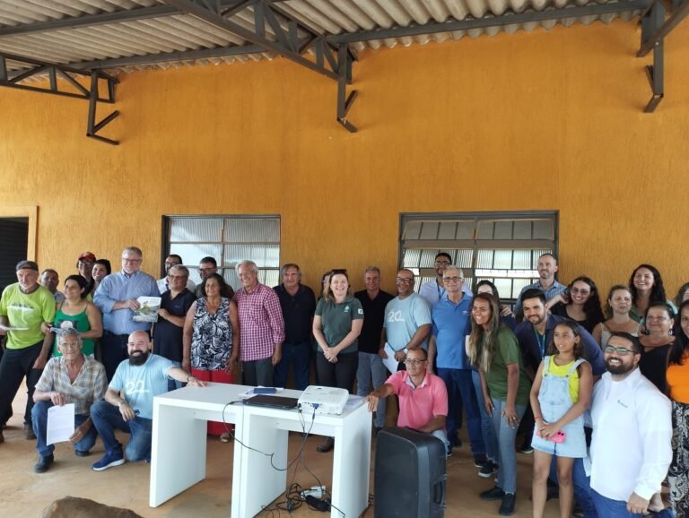 Projeto Produtor de Água no Pipiripau assina 18 novos contratos com produtores Projeto Produtor de Água no Pipiripau assina 18 novos contratos com produtores