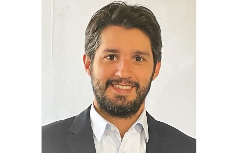 Queda de avião: empresa de SP confirma diretor de 39 anos entre mortos Queda de avião: empresa de SP confirma diretor de 39 anos entre mortos