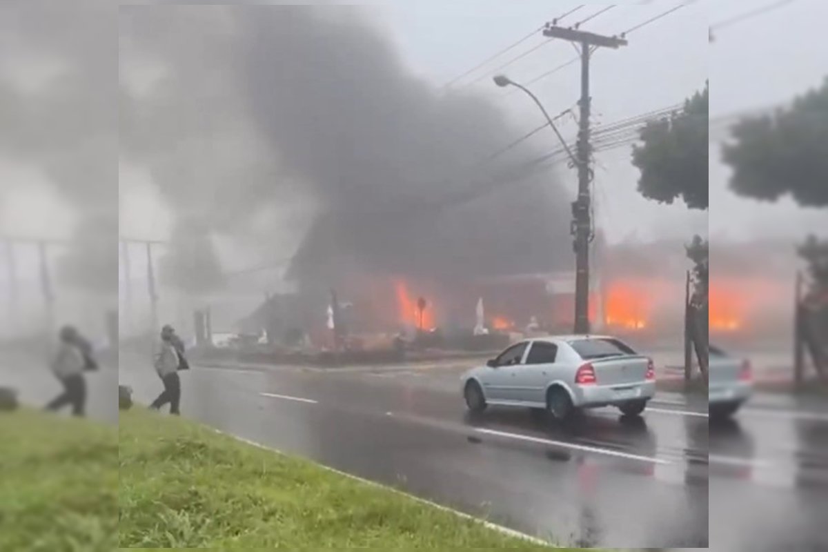 Vídeo mostra explosão após queda de avião em Gramado, na Serra Gaúcha