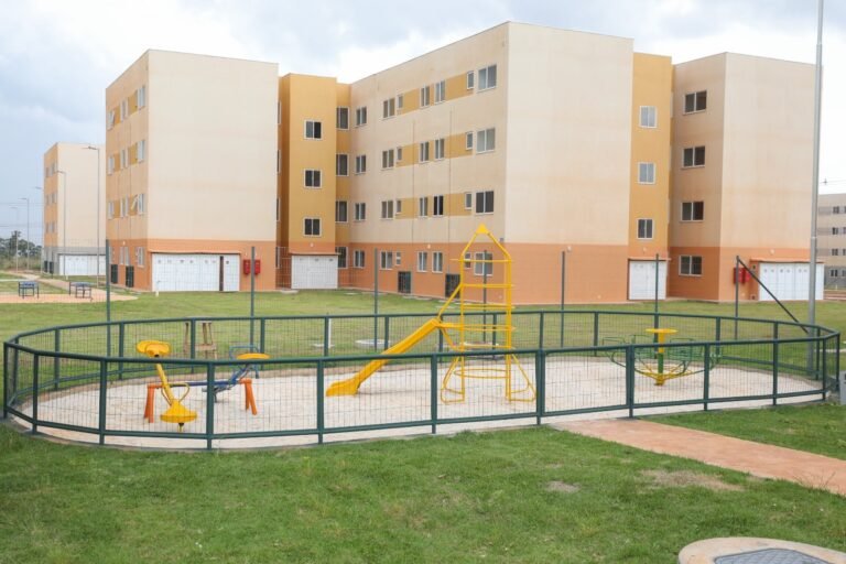 Cheque moradia, mais de 9 mil unidades entregues e milhares de imóveis regularizados no DF em 2024 Cheque moradia, mais de 9 mil unidades entregues e milhares de imóveis regularizados no DF em 2024