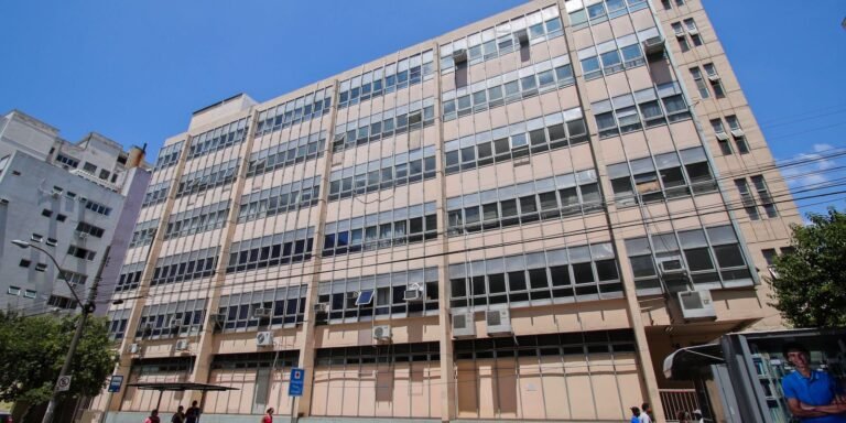 União pagará R$ 113,8 mi para financiar hospital de Porto Alegre União pagará R$ 113,8 mi para financiar hospital de Porto Alegre