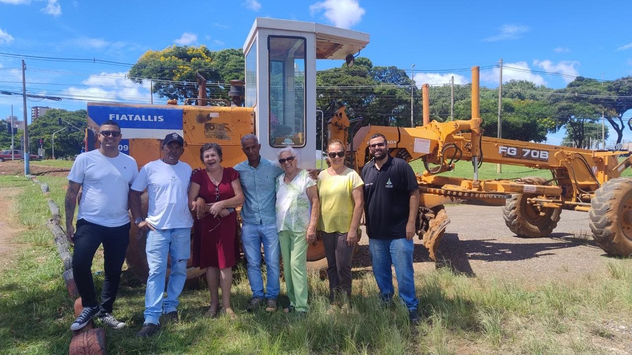 Feira da CAS recebe terraplanagem e celebra apoio de autoridades e lideranças locais