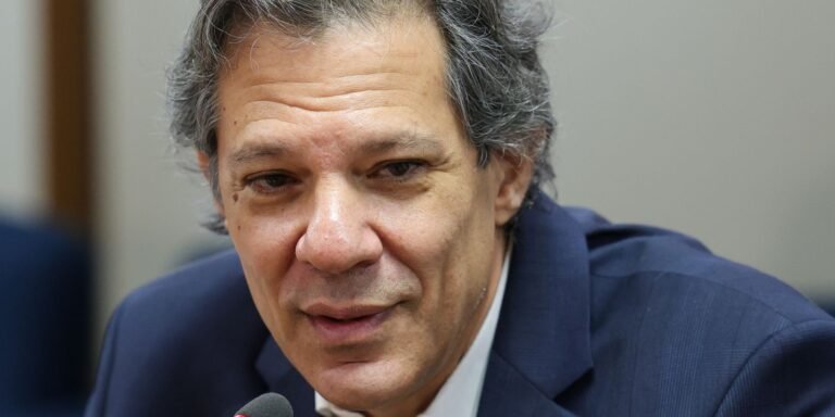 Reforma da renda não foi enviada por causa de novos cálculos no IRPJ Reforma da renda não foi enviada por causa de novos cálculos no IRPJ