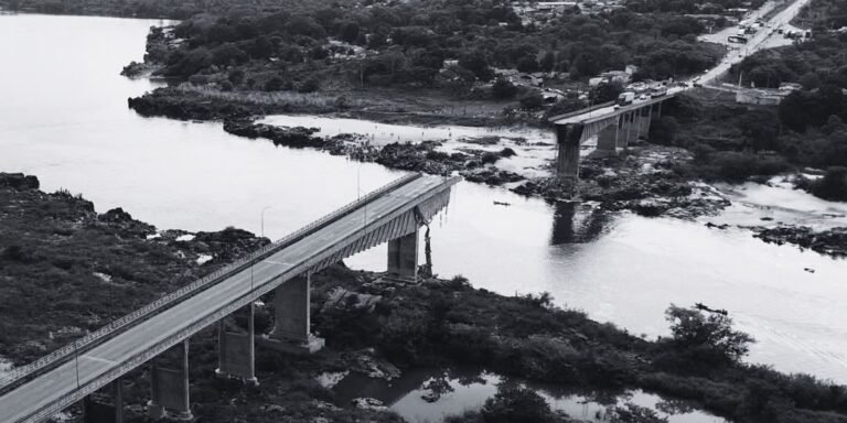 Ministério publica portaria para reconstrução de ponte que desabou Ministério publica portaria para reconstrução de ponte que desabou