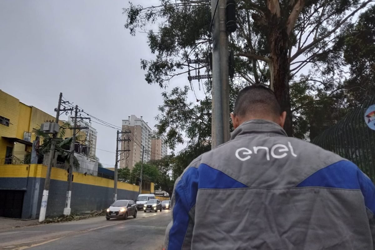 Apagão deixa moradores da zona sul de SP e de São Bernardo sem energia