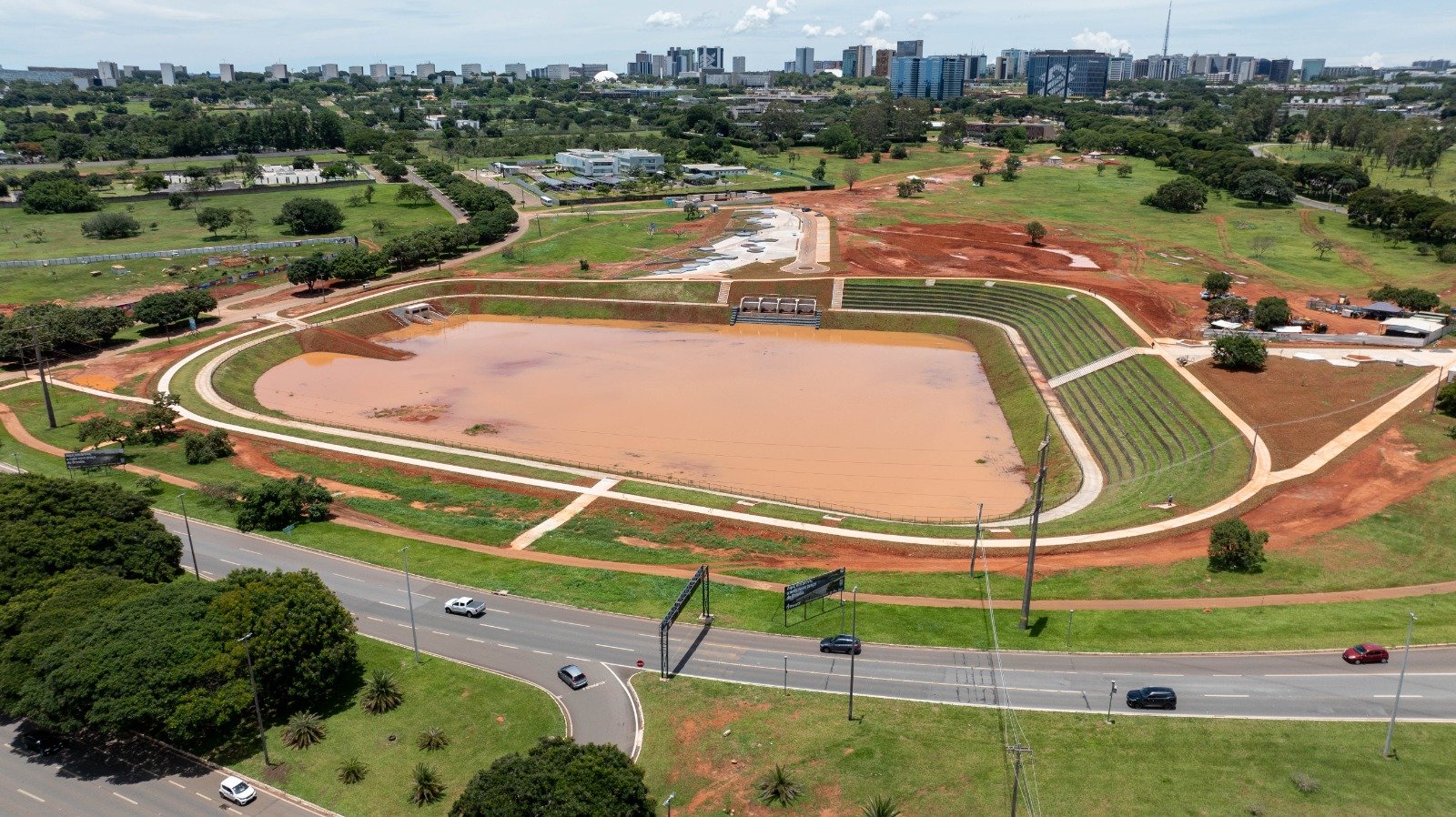 Bacia do Drenar DF enche pela primeira vez