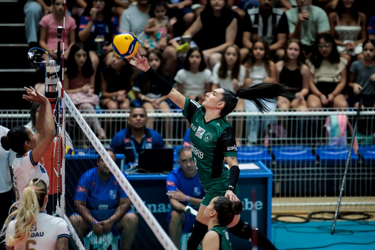 Brasília Vôlei sofre a virada e perde mais uma na Superliga Feminina