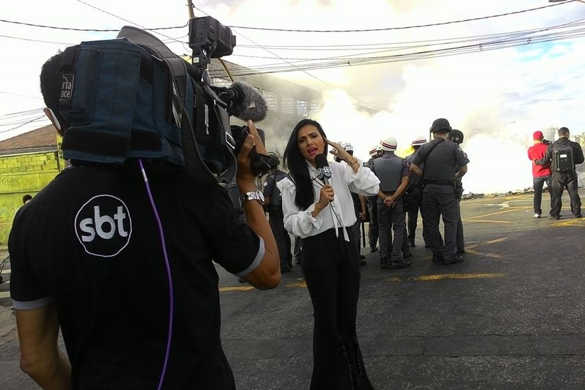 Chorando, Márcia Dantas desabafa após demissão do SBT. Veja!