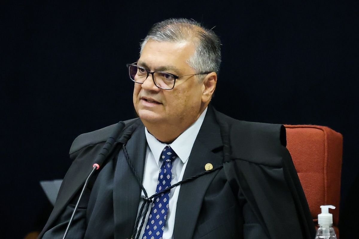 Dino suspende repasse de emendas a ONGs que não cumprem transparência