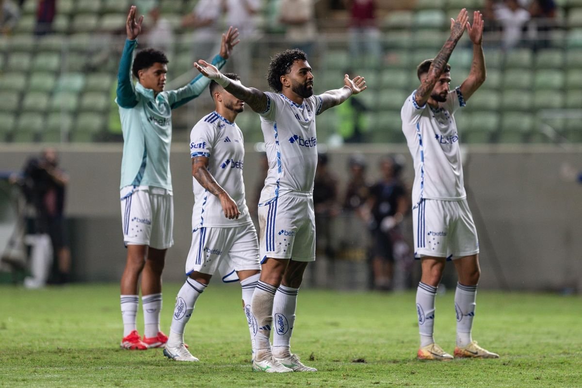 Gabigol se declara ao Cruzeiro após noite artilheira: “Coração azul”