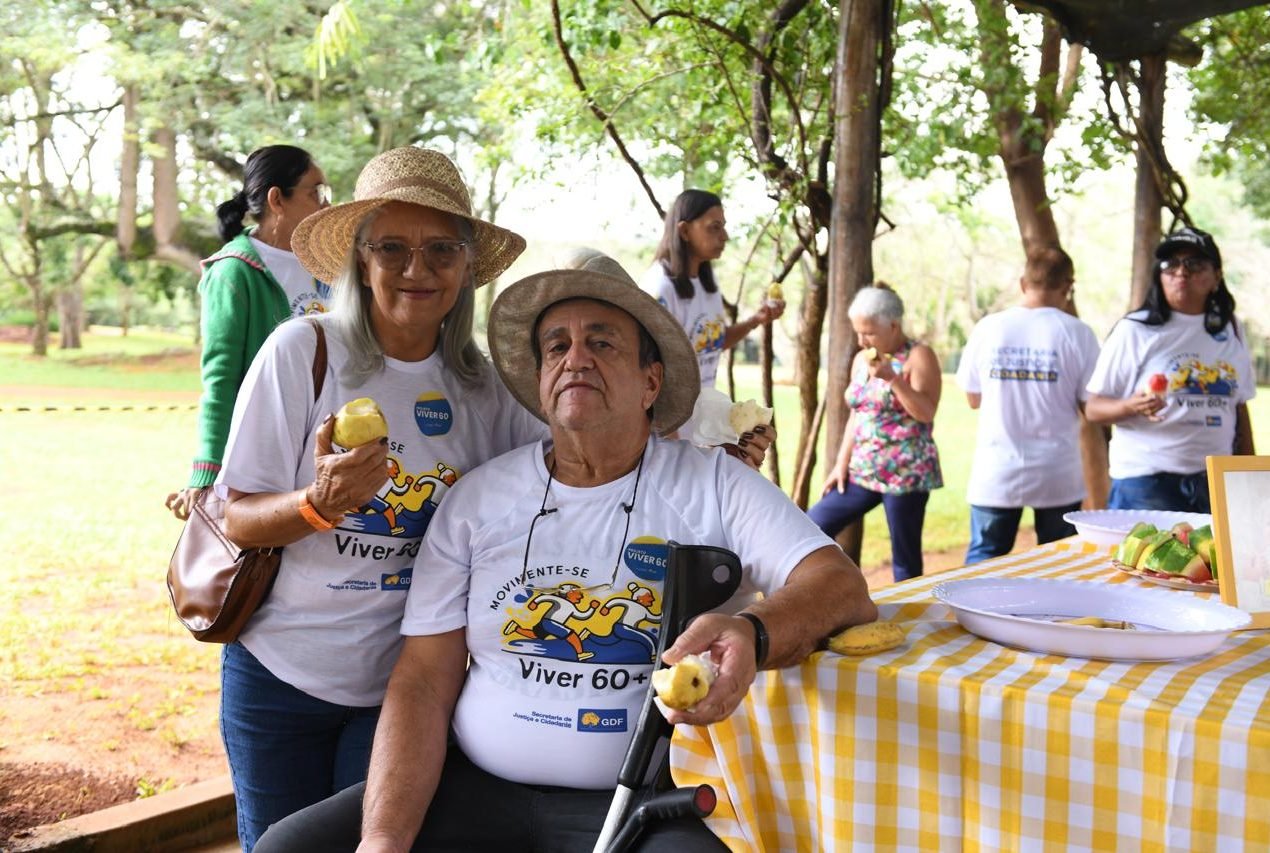 Idosos de Água Quente participam da primeira visita do projeto Viver 60+ ao Zoológico em 2025