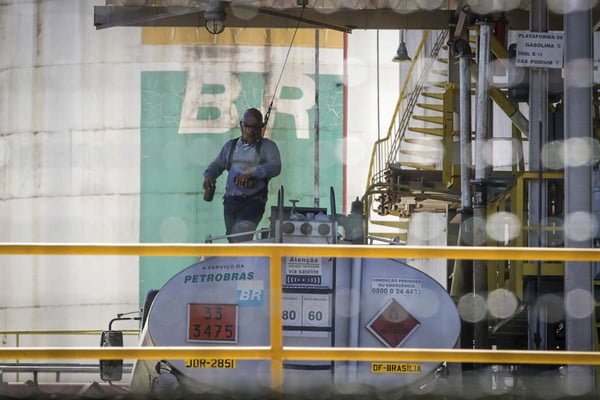 Petrobras não paga multas de R$ 8 milhões do Ibama, e casos prescrevem