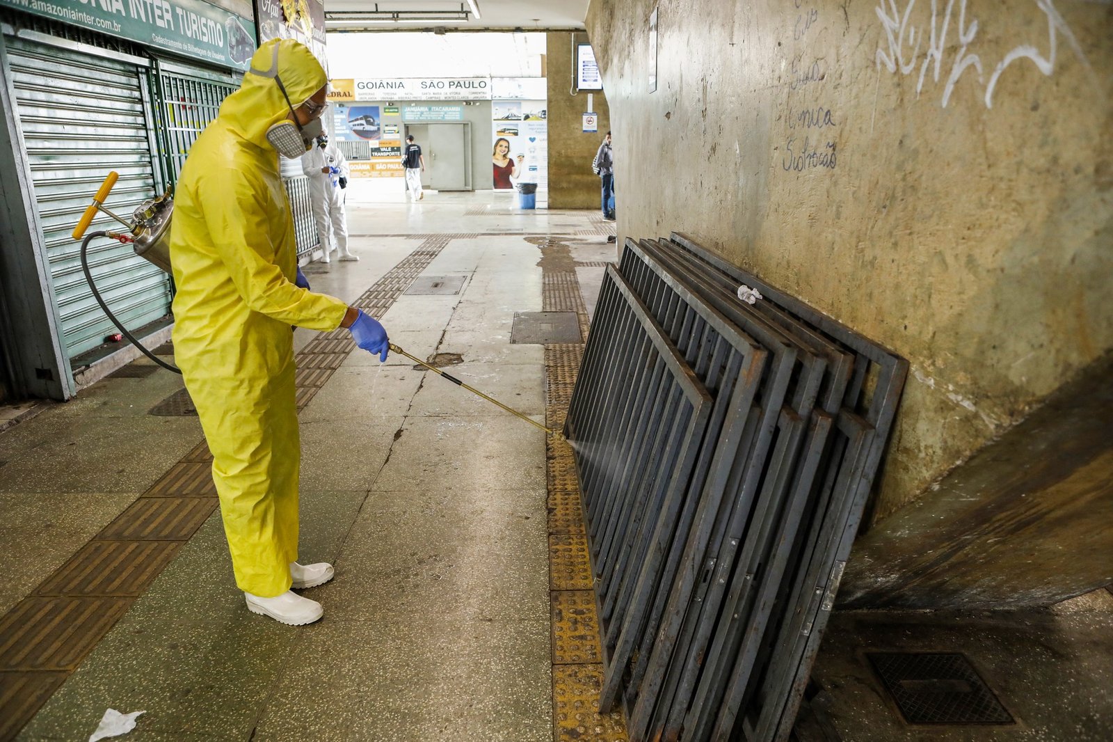 Rodoviária, feiras e estações de metrô do DF recebem ações de reforço no combate à dengue