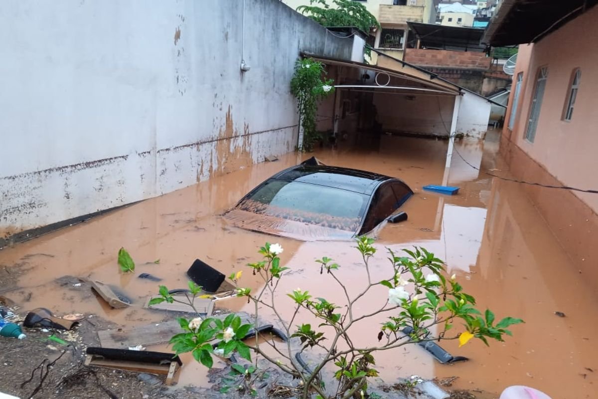 Temporal deixa, ao menos, 9 mortos e 150 desalojados em Minas Gerais