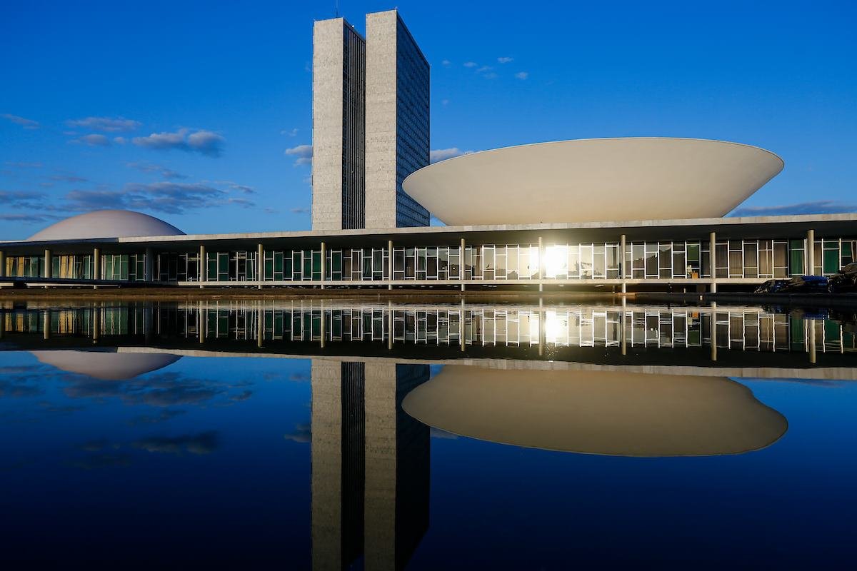 Veja os partidos que trocarão lideranças no Congresso neste ano