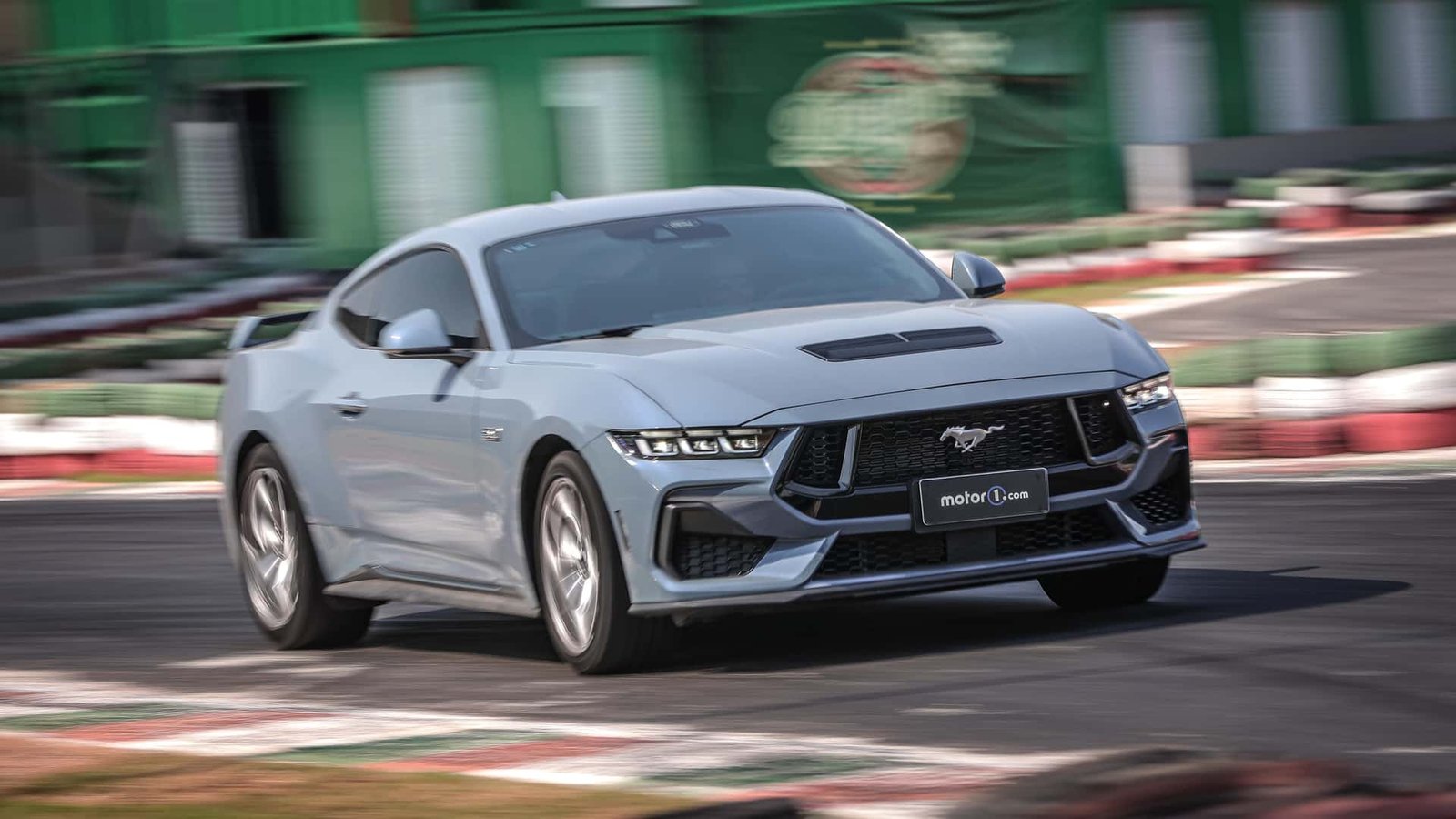 Novo Mustang com câmbio manual terá apenas 200 unidades no Brasil