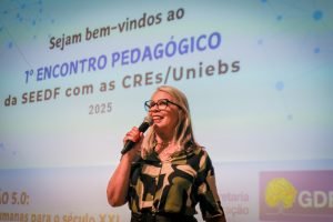 SEEDF promove palestra sobre educação na era tecnológica