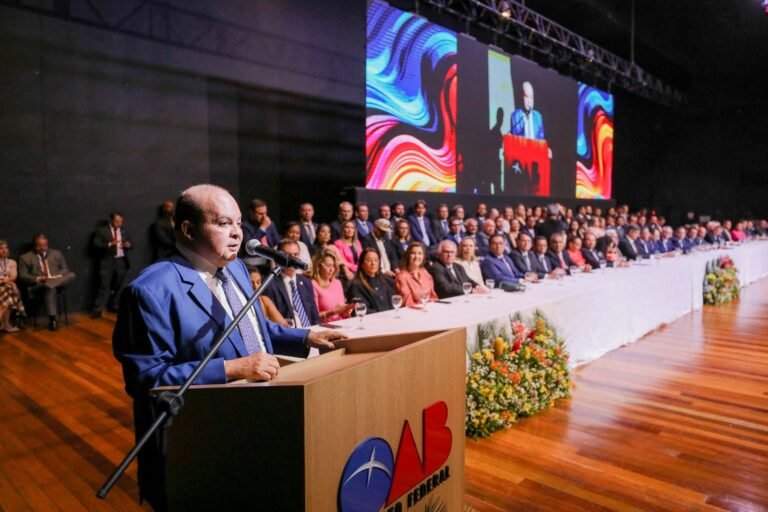 Governador enaltece presença feminina no meio jurídico e anuncia ampliação da advocacia dativa durante posse da gestão da OAB/DF Governador enaltece presença feminina no meio jurídico e anuncia ampliação da advocacia dativa durante posse da gestão da OAB/DF