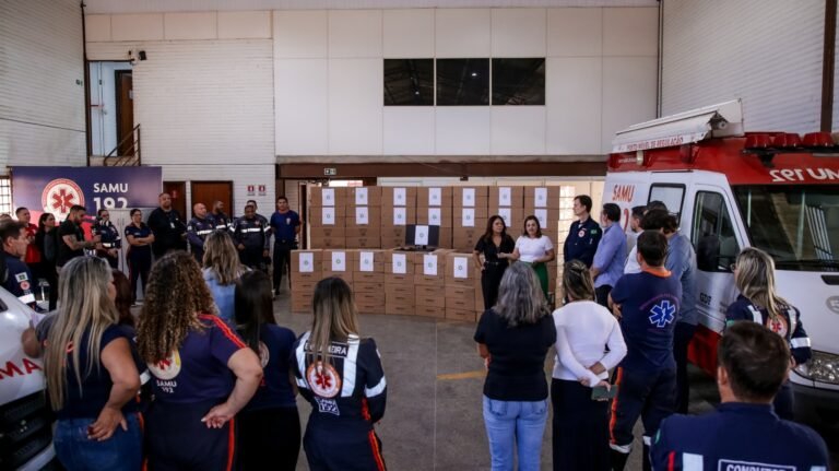 Complexo Regulador, Samu e Central de Transplantes recebem mais de 170 computadores Complexo Regulador, Samu e Central de Transplantes recebem mais de 170 computadores