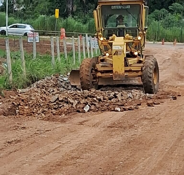 Asfalto chegando no Gama e no Residencial Paraíso