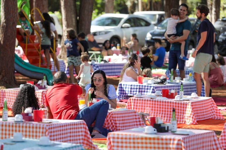 Lazer Para Todos: entrada gratuita atrai visitantes ao Jardim Botânico e Zoológico Lazer Para Todos: entrada gratuita atrai visitantes ao Jardim Botânico e Zoológico