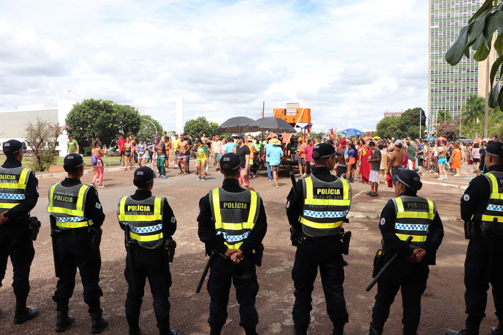 Número de registros policiais no Carnaval deste ano é 51% menor que em 2024