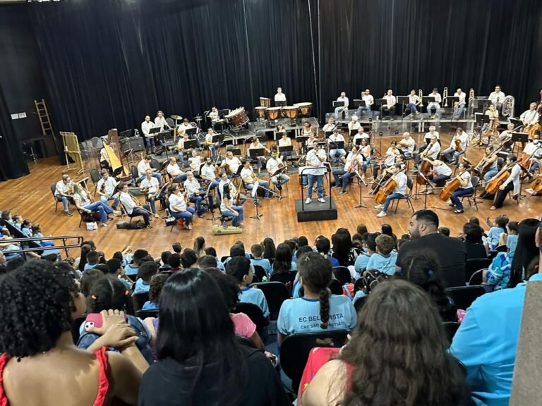 Orquestra Sinfônica do Teatro Nacional apresenta concerto didático nesta quinta (6) Orquestra Sinfônica do Teatro Nacional apresenta concerto didático nesta quinta (6)