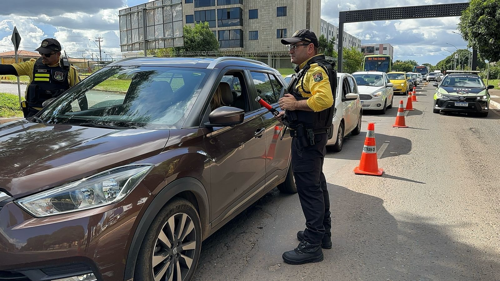 Primeiro dia da Operação Carnaval Seguro 2025 aborda 340 veículos