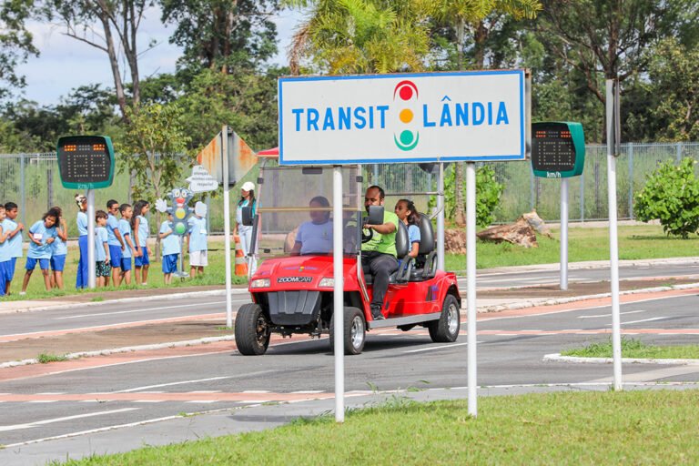 Transitolândia inicia temporada de atividades com teatro educativo para as crianças Transitolândia inicia temporada de atividades com teatro educativo para as crianças