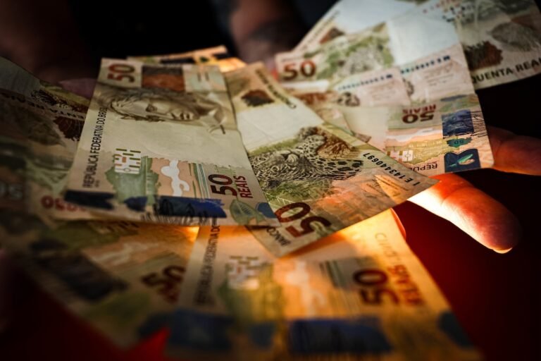 Mercado de ações pode sentir efeito da taxa de 10% sobre lucros Mercado de ações pode sentir efeito da taxa de 10% sobre lucros