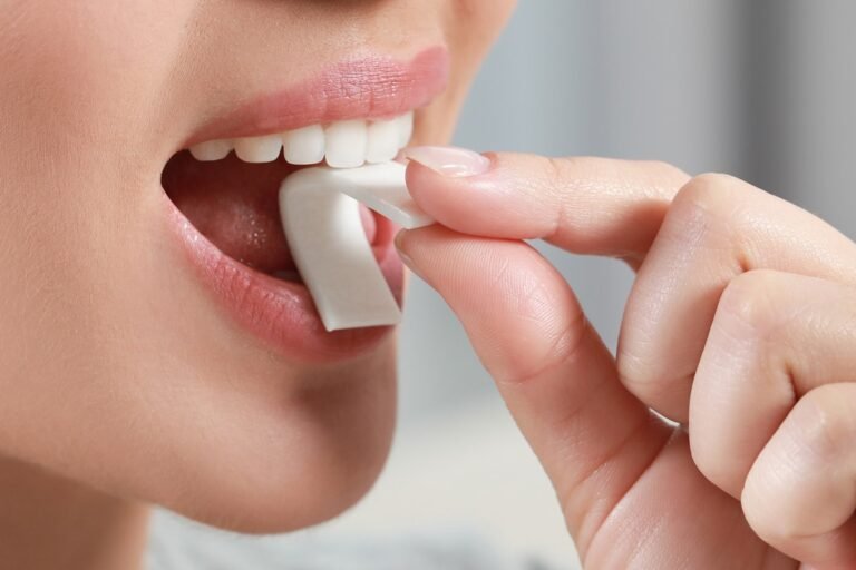 Chiclete antiviral pode ser solução contra gripe e herpes, diz estudo
