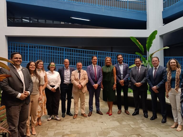 Reunião na UnDF discute acordo internacional de cooperação científica Reunião na UnDF discute acordo internacional de cooperação científica