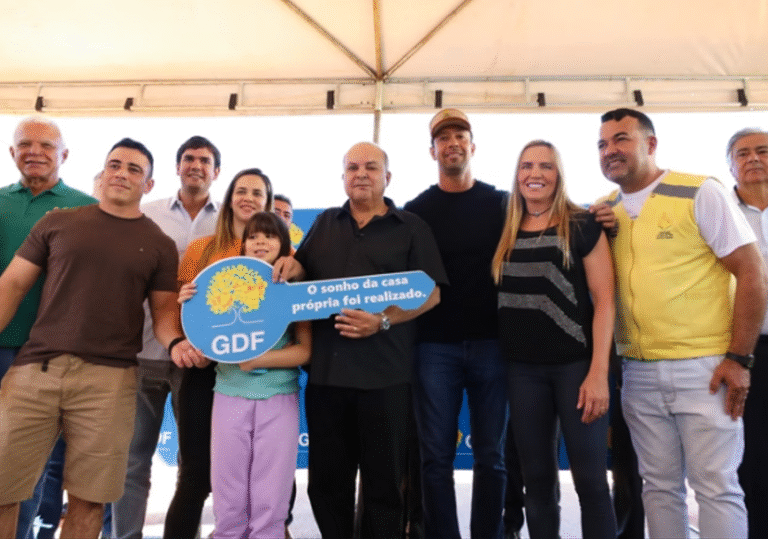 Governador Ibaneis inaugura primeiras unidades habitacionais do Alto Mangueiral em São Sebastião Governador Ibaneis inaugura primeiras unidades habitacionais do Alto Mangueiral em São Sebastião