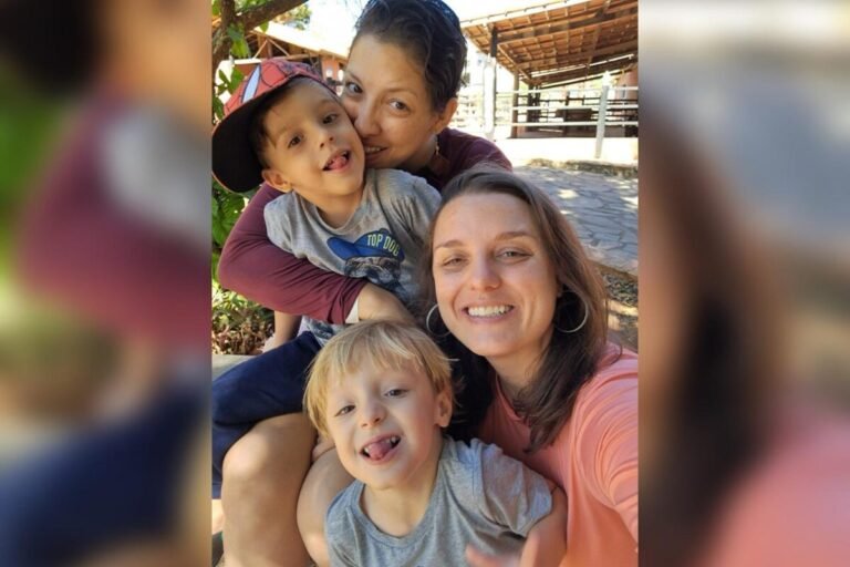 “Método dos sonhos”, diz casal após FIV com participação das duas mães “Método dos sonhos”, diz casal após FIV com participação das duas mães