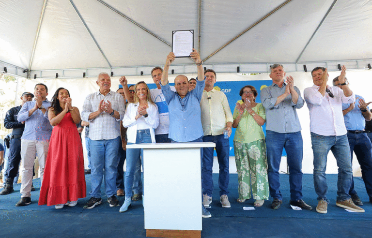Governo do DF avança na regularização do Assentamento Chapadinha com entrega de licença ambiental