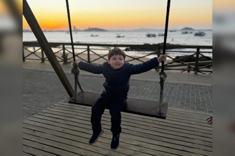 Família corre contra o tempo por R$ 17 milhões para tratar o filho Família corre contra o tempo por R$ 17 milhões para tratar o filho