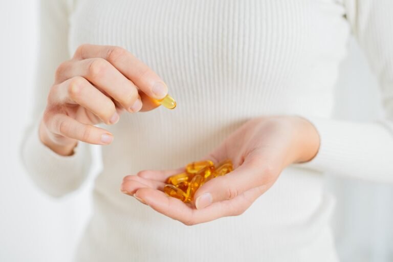 Anvisa suspende suplemento de vitamina D e ômega 3. Confira lotes Anvisa suspende suplemento de vitamina D e ômega 3. Confira lotes