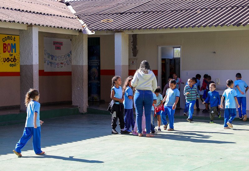 54713905263_5aca199570_c Pavimentação muda realidade de acesso à Escola Classe Jardim dos Ipês, em Arapoanga