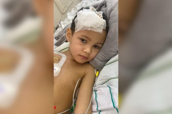 “Tinha algo errado”, diz mãe após filho ter tumor confundido com gripe