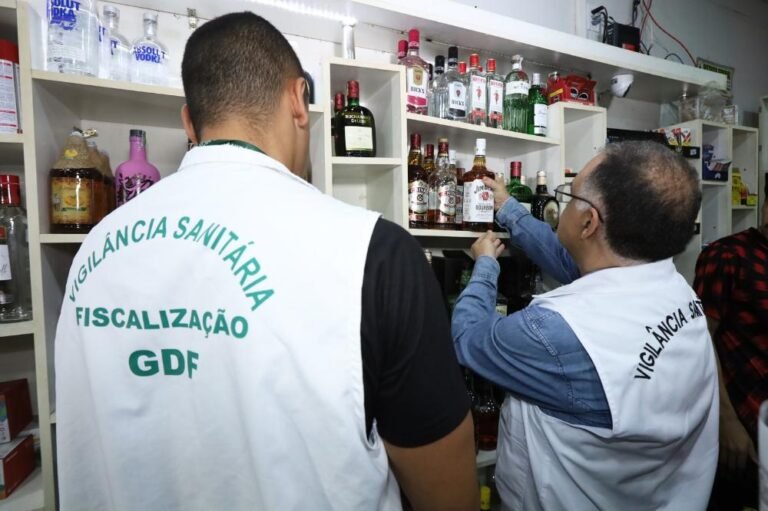 Ação noturna em Sobradinho apreende bebidas irregulares e autua sete distribuidoras