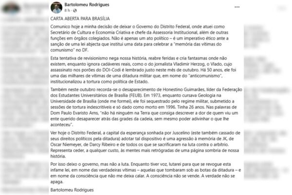 Após sanção de lei em memória a vítimas do comunismo, secretário pede demissão