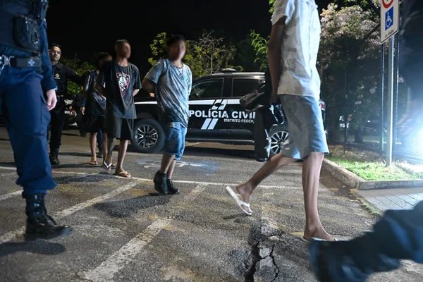 DF: grupo tentou roubar outro jovem meia hora antes de esfaquear Isaac