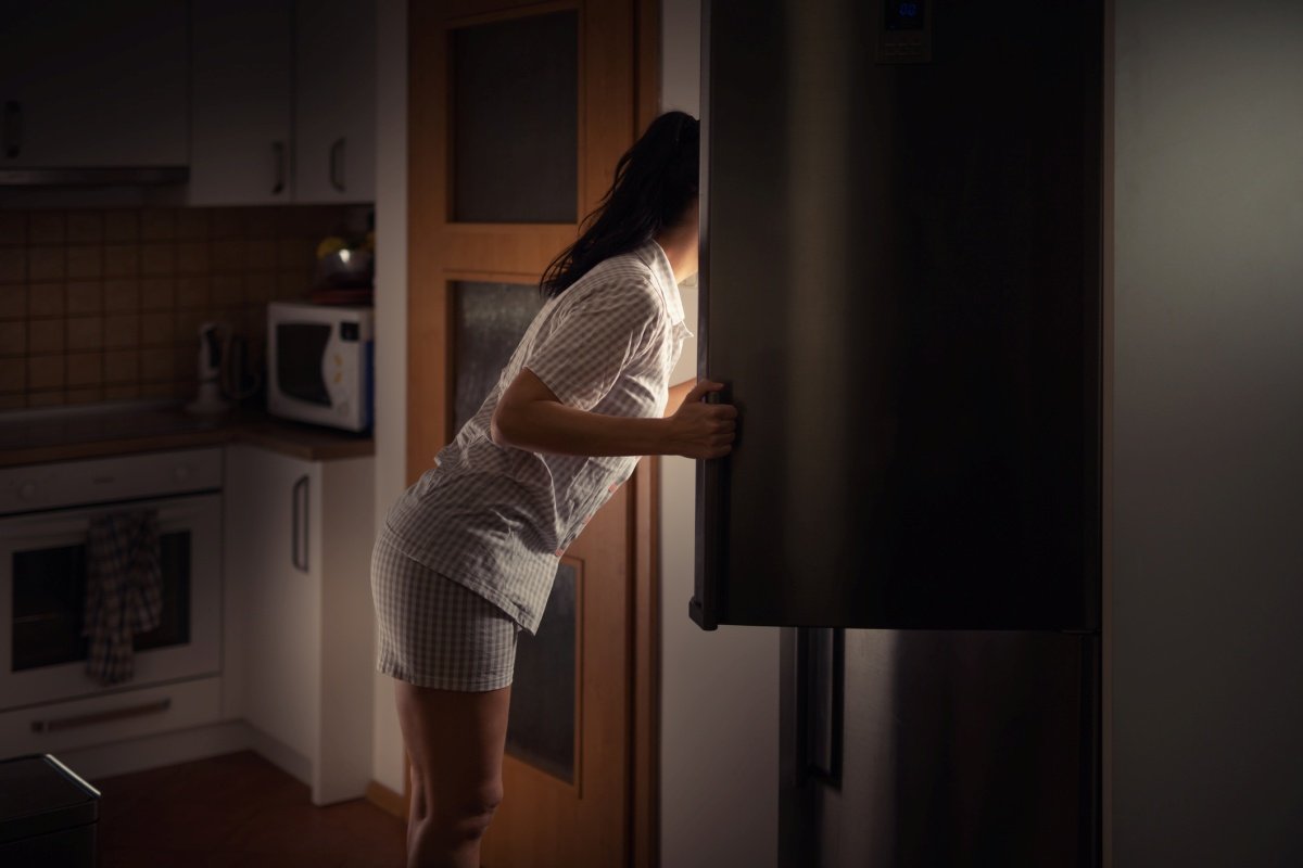 Entenda por que sentimos vontade de comer mesmo após as refeições